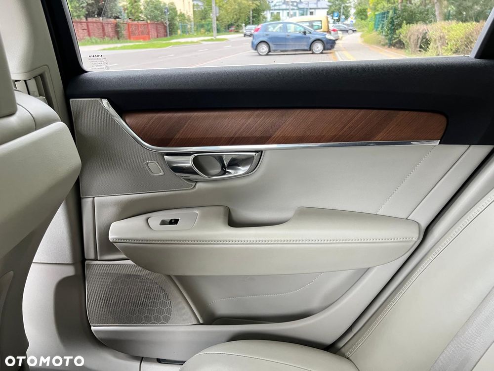 Volvo V90 - 35