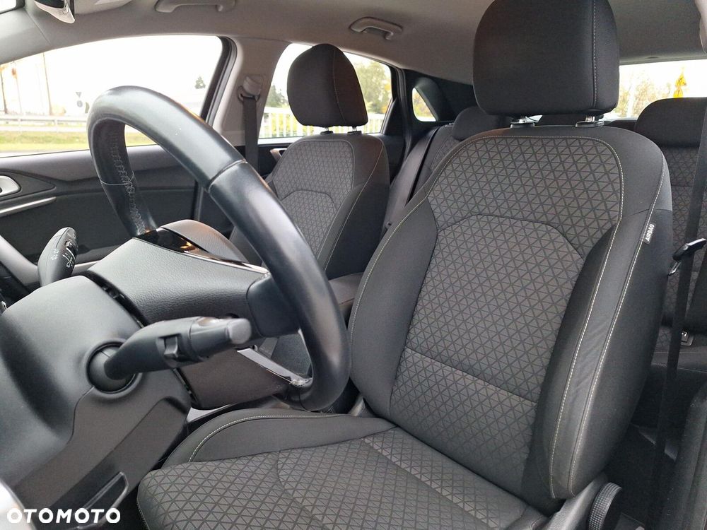 Kia Ceed 1.4 T-GDI M - 10