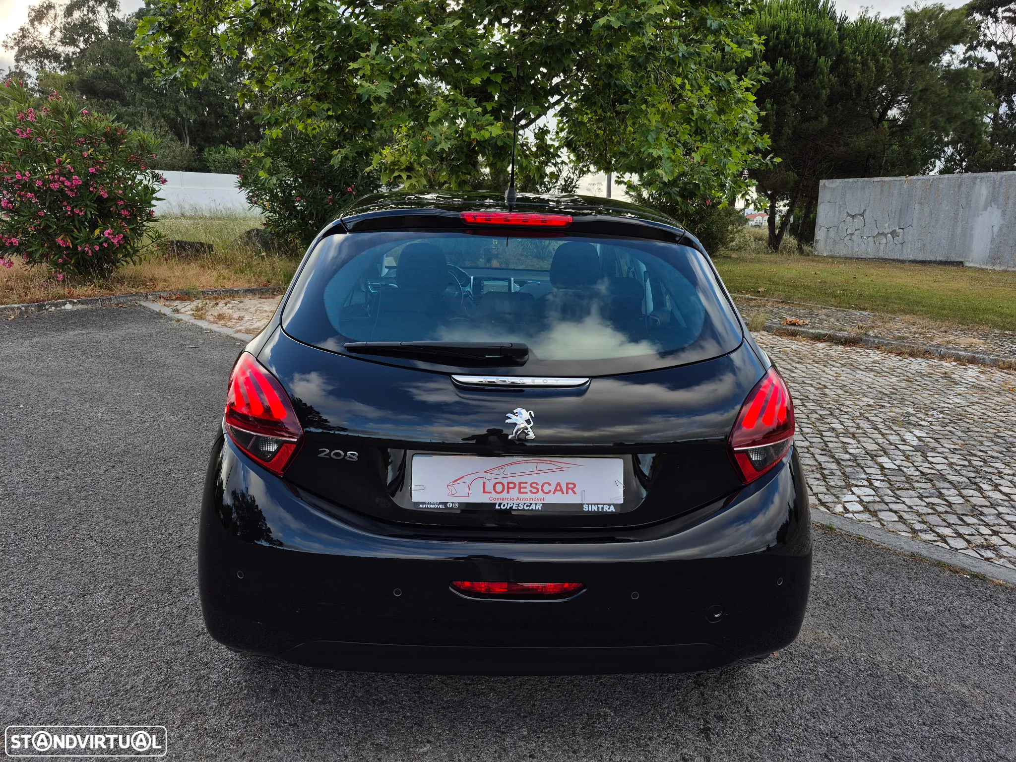 Peugeot 208 1.2 PureTech Allure EAT6 - 8