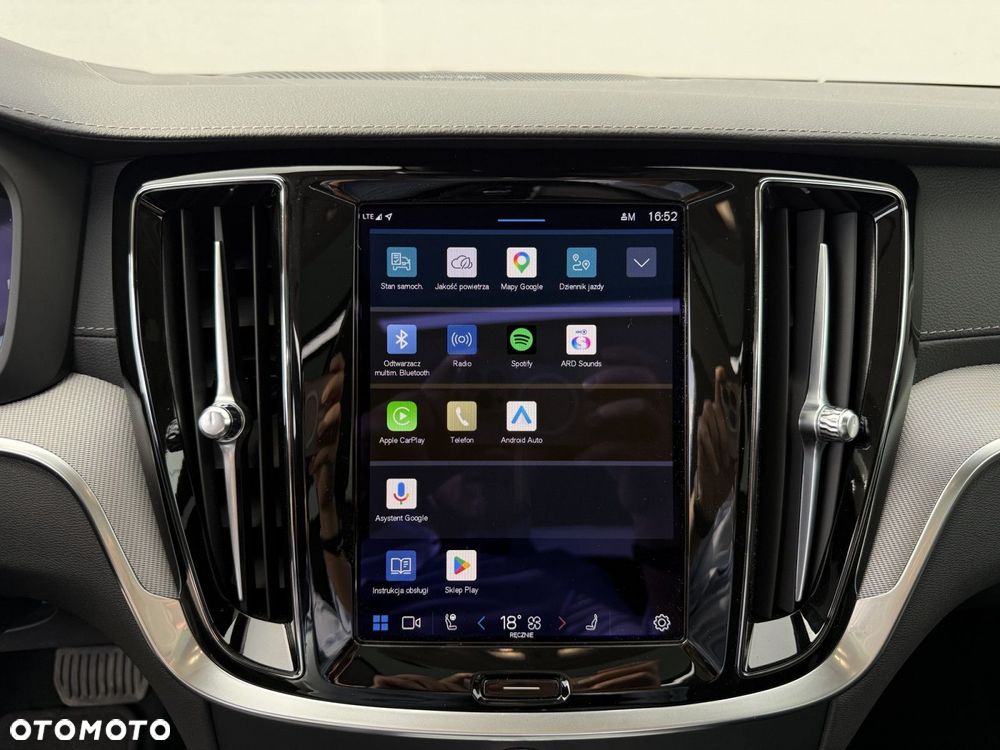 Volvo V60 Cross Country - 22