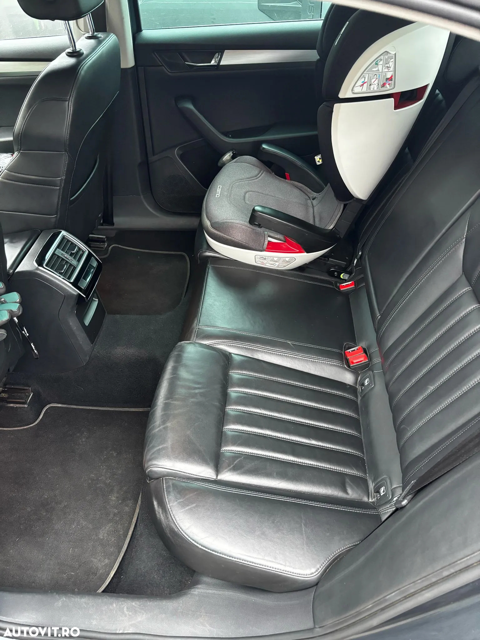 Skoda Superb 2.0 TDI 4X4 DSG Ambition - 6