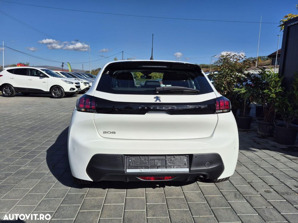 Peugeot 208 - 4