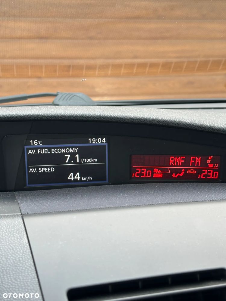 Mazda 3 2.2 MZR-CD DPF Sports-Line - 12