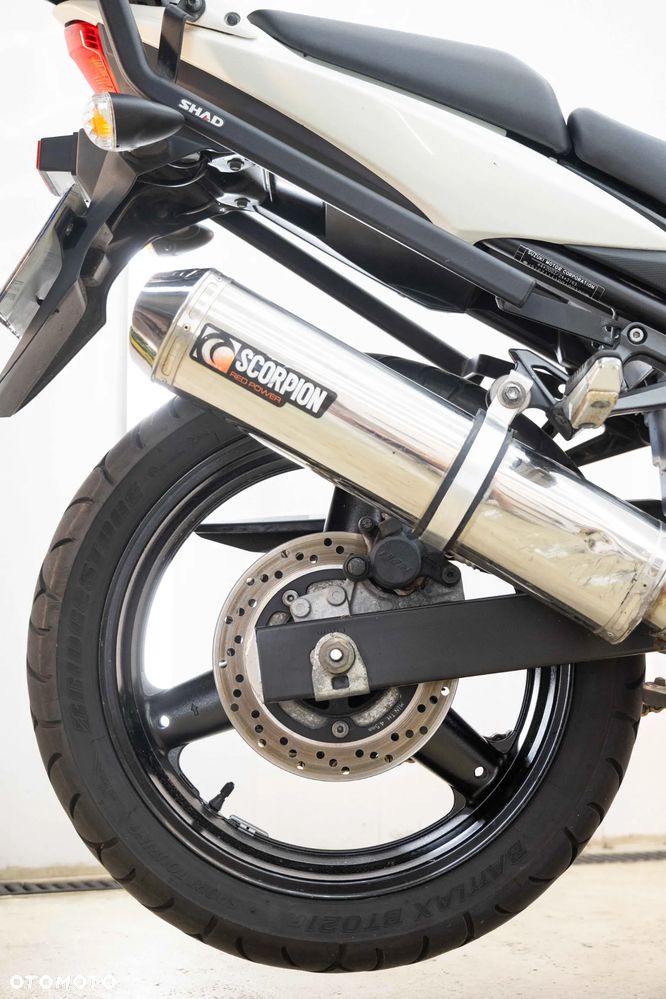 Suzuki Bandit - 33