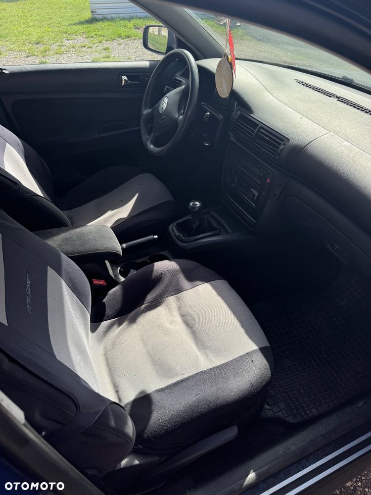 Volkswagen Passat 1.9 TDI Basis - 10