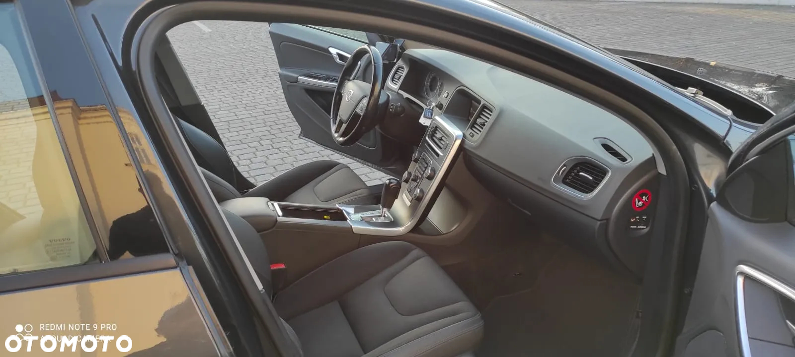 Volvo V60 2.0T Geartronic Powershift Kinetic - 29