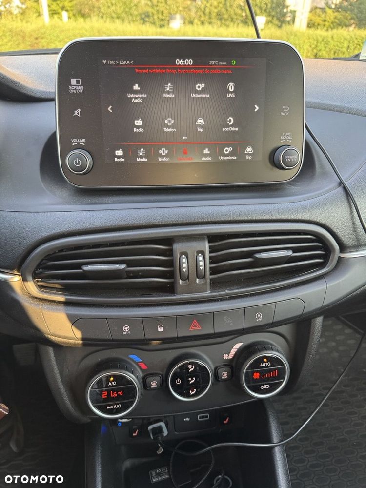 Fiat Tipo 1.4 T-Jet 16v Lounge EU6d - 14