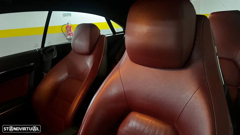 Mercedes-Benz E 250 CGi Elegance BE - 6