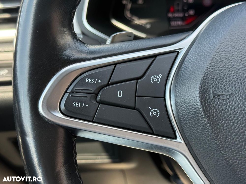 Renault Captur - 17