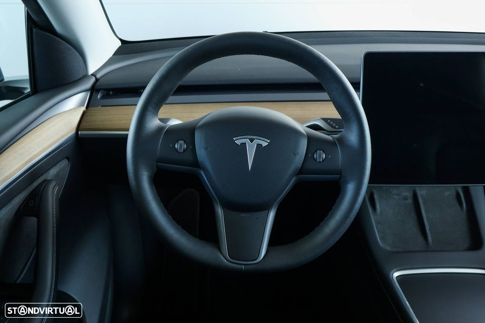 Tesla Model Y Performance Tração Integral - 13