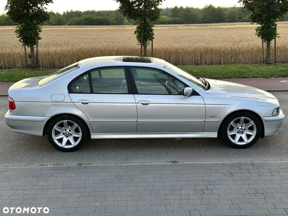 BMW Seria 5 520i - 12