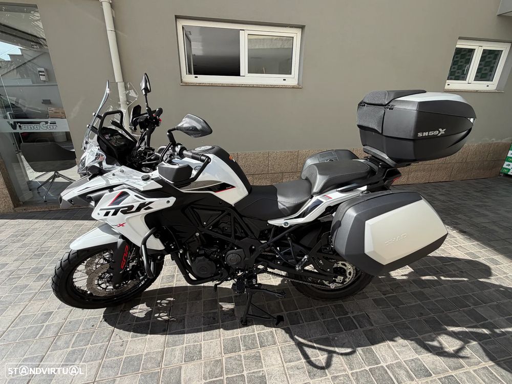 Benelli TRK 502 X - 11