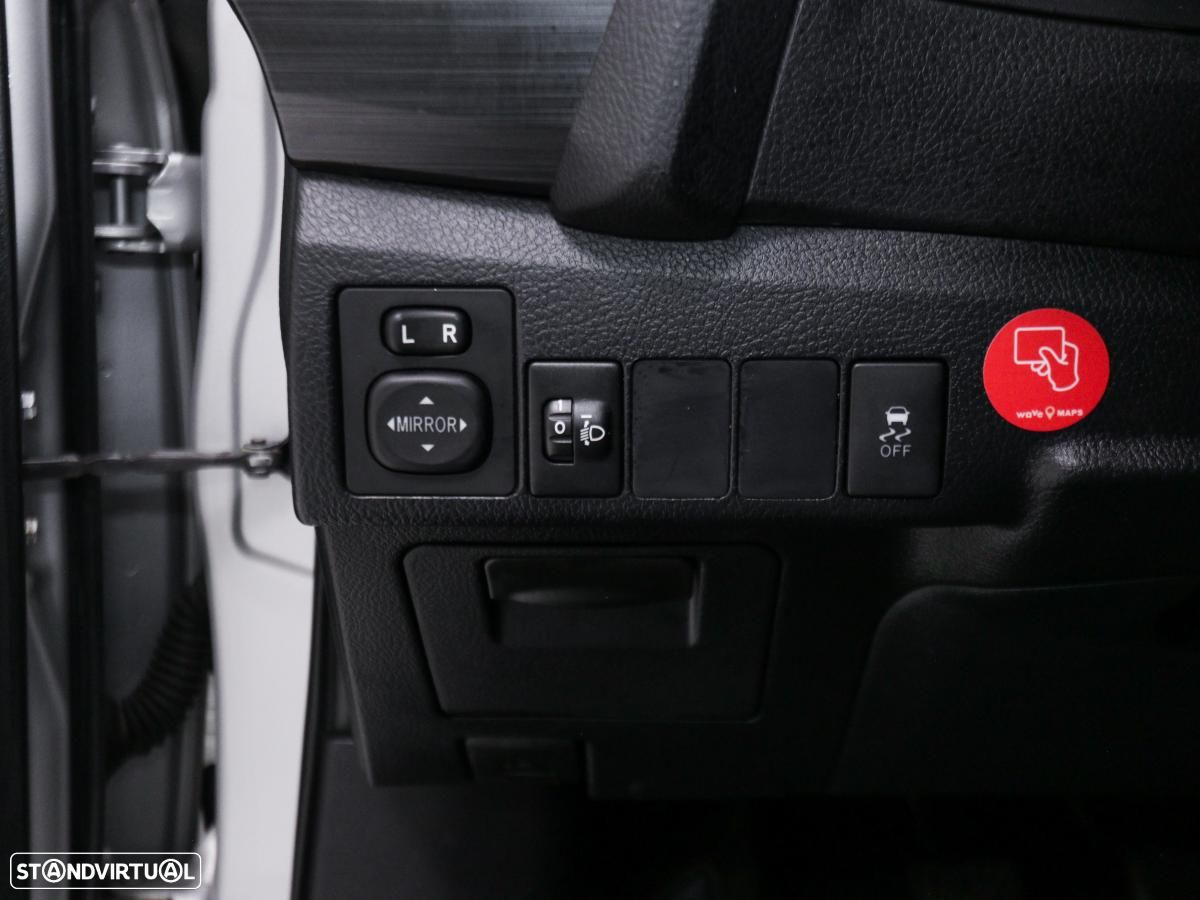 Toyota Auris Touring Sports 1.4 D-4D Active - 13
