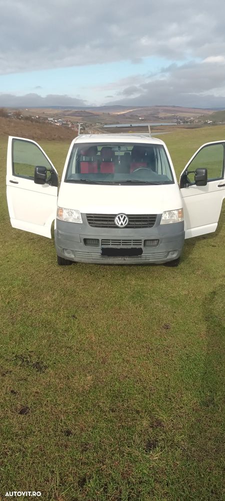 Volkswagen Transporter - 1