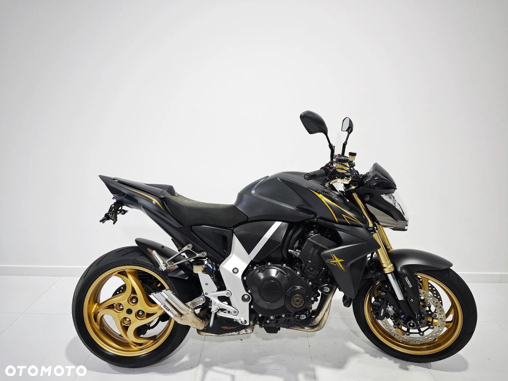 Honda CB - 1
