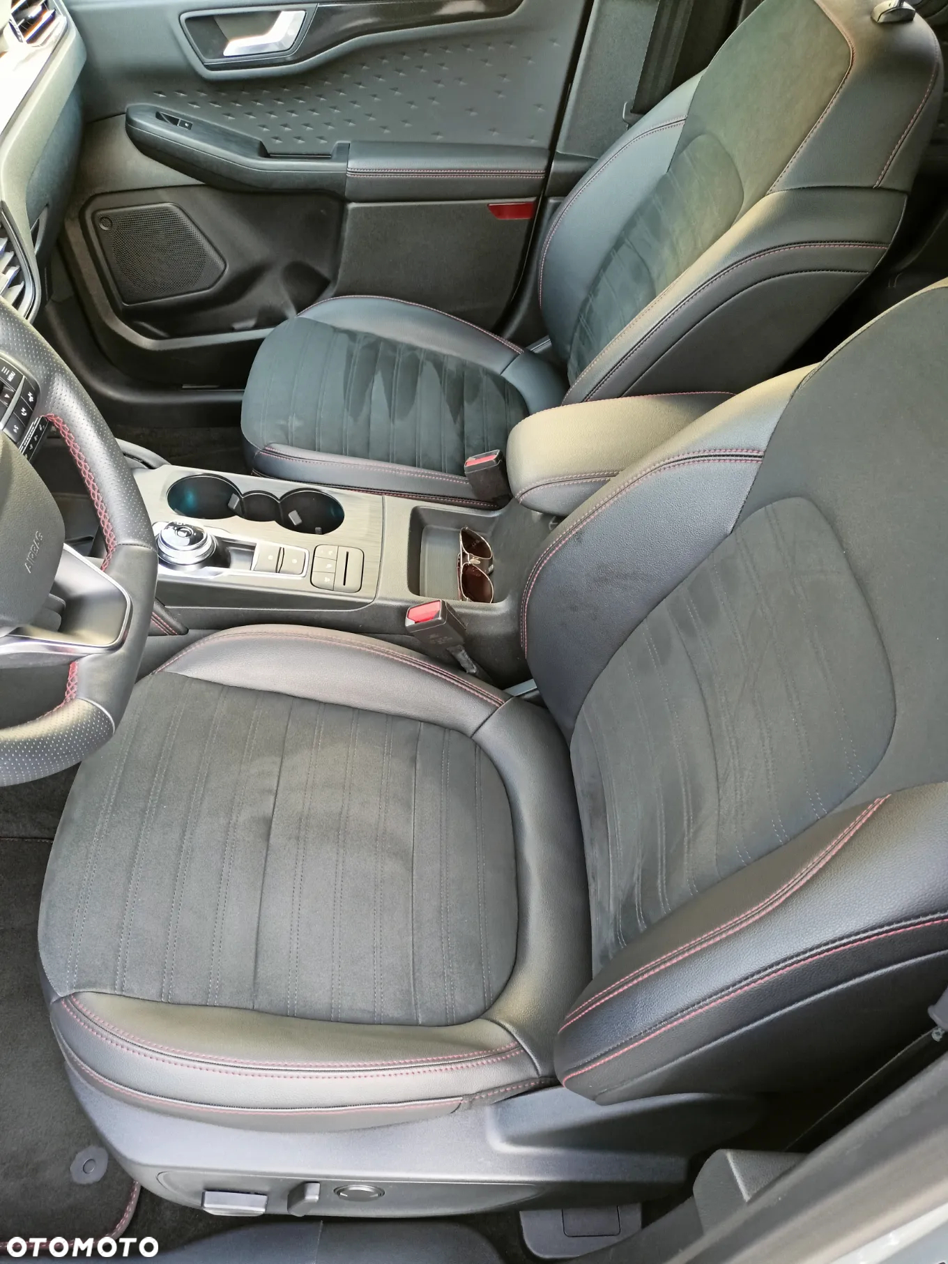 Ford Kuga 2.5 FHEV FWD ST-Line X - 16