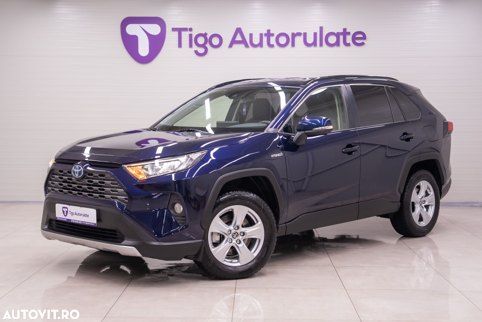 Toyota RAV4 - 1