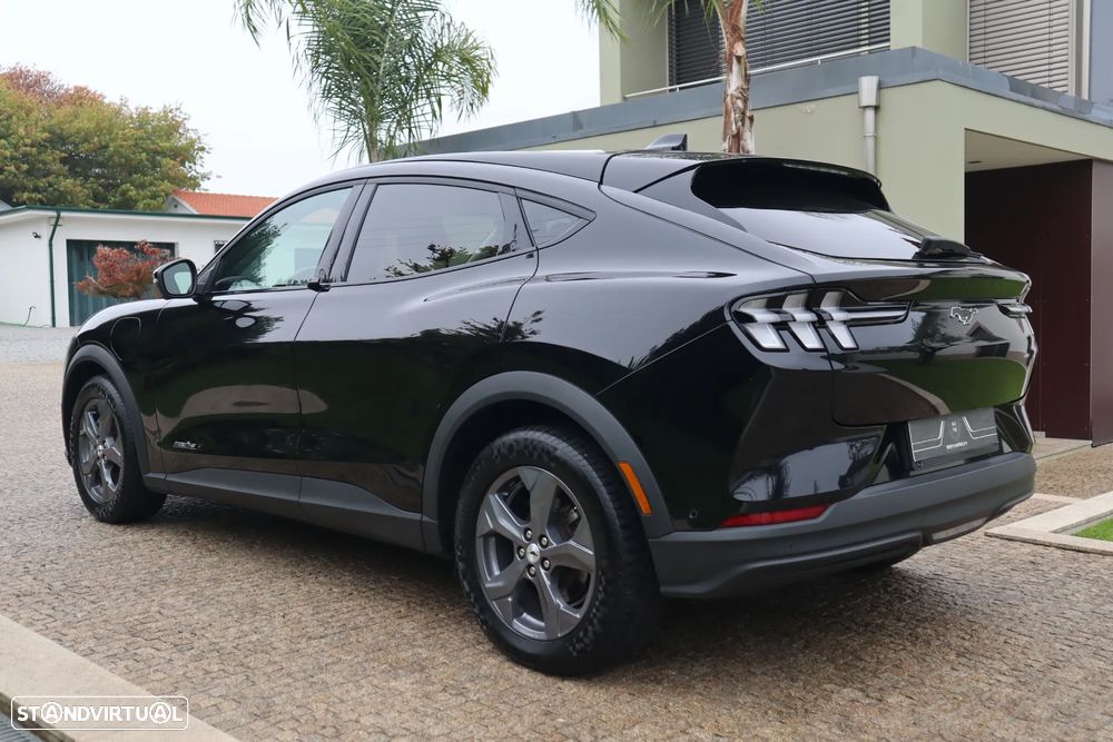 Ford Mustang Mach-E Alargada - 4