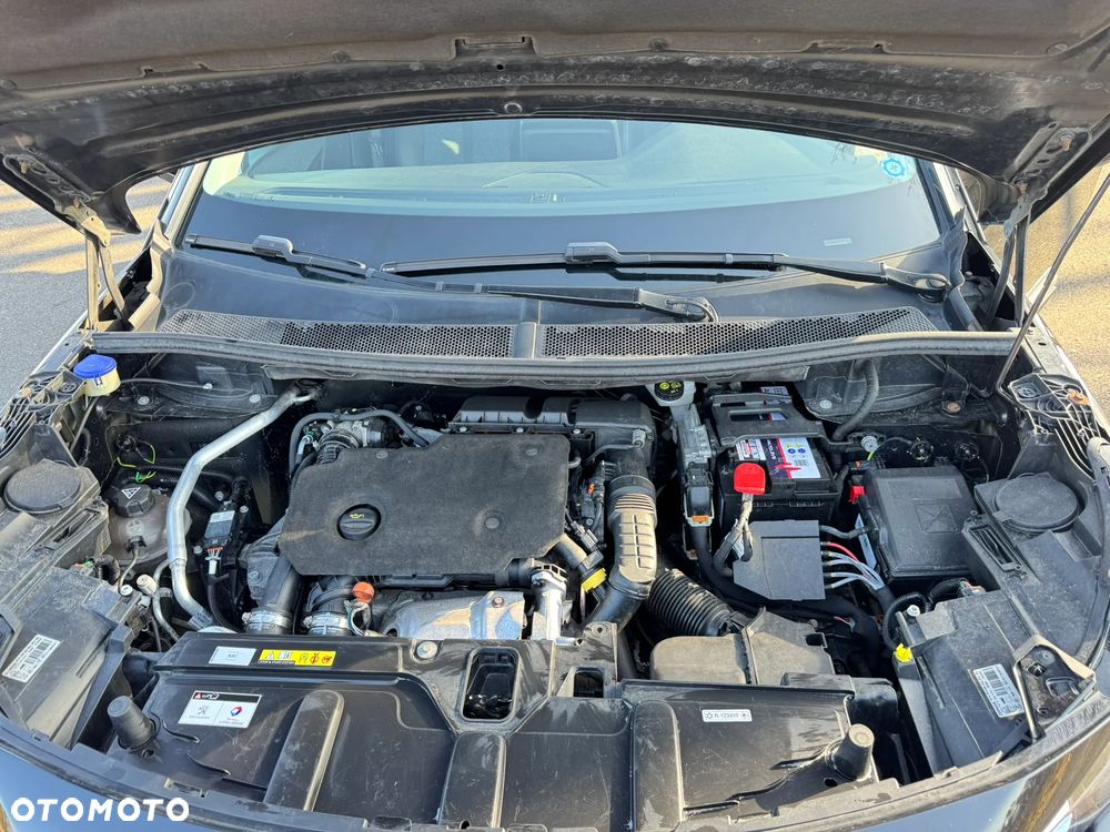 Peugeot 5008 BlueHDi 130 EAT8 Allure Pack - 23