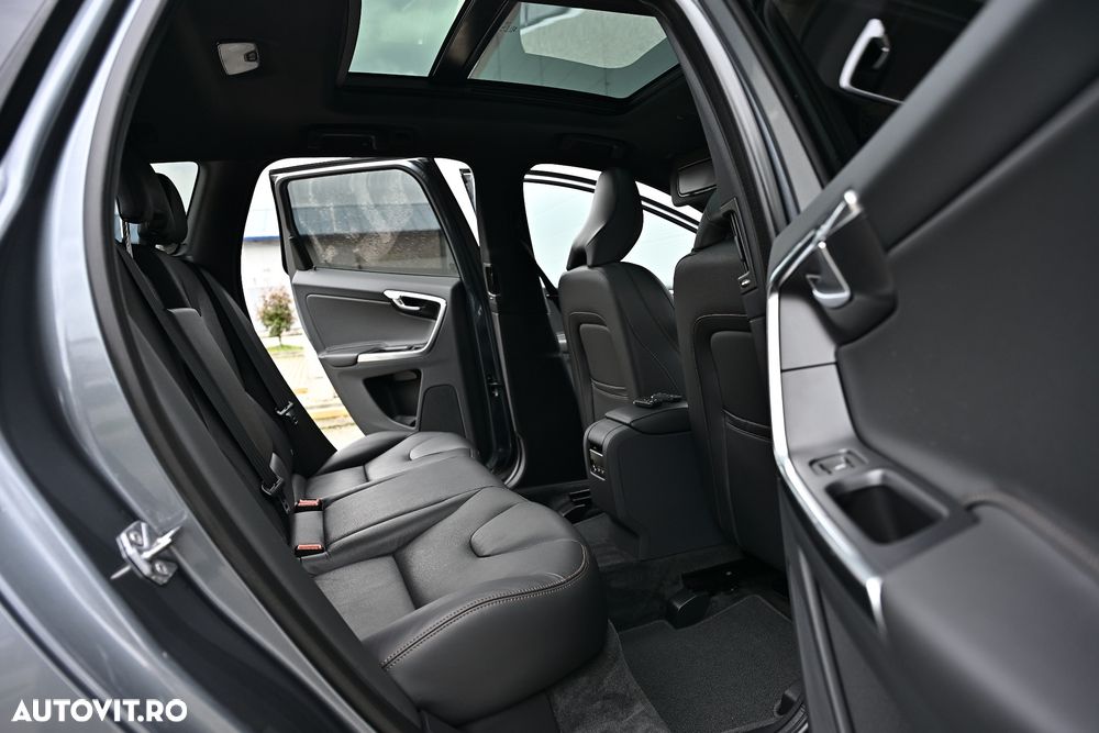 Volvo XC 60 D4 Geartronic Summum - 17