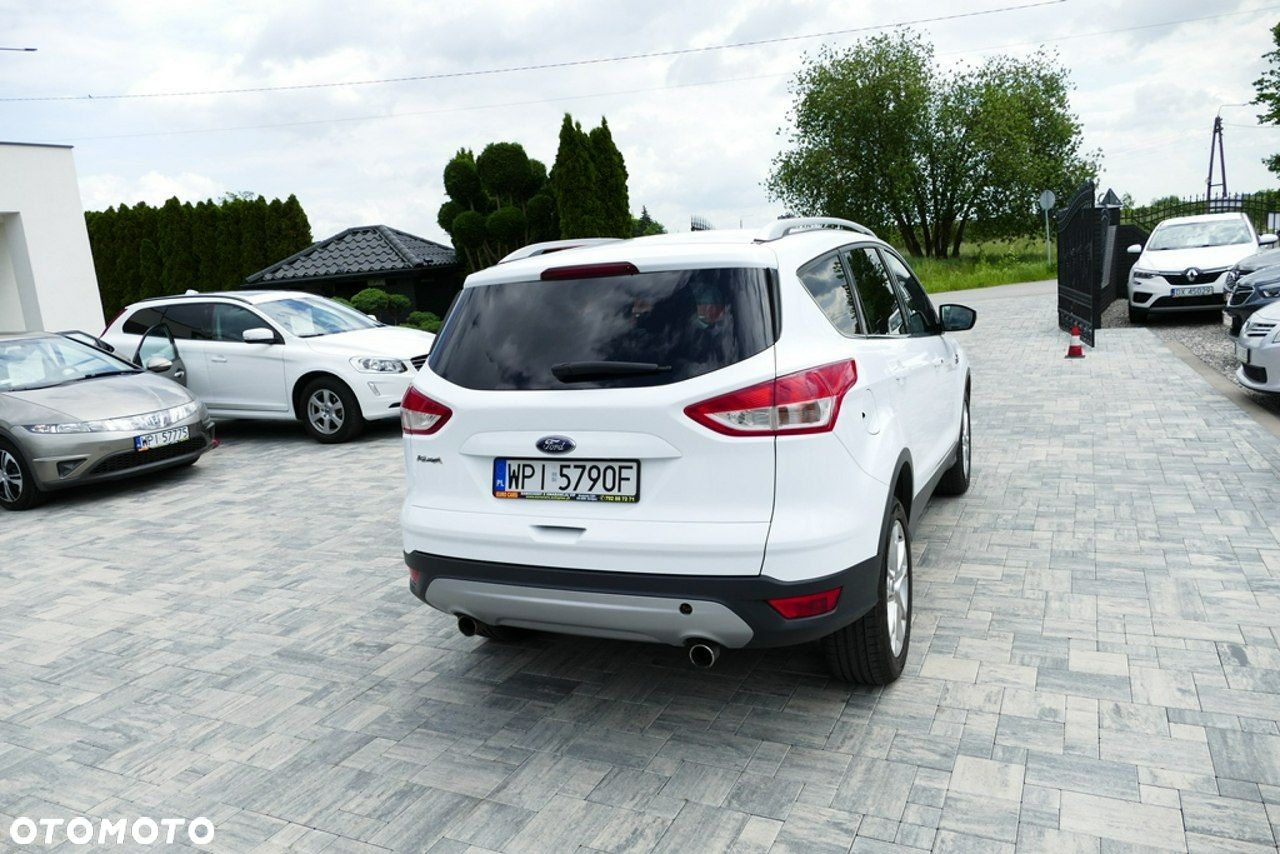 Ford Kuga 2.0 TDCi 2x4 Titanium - 12