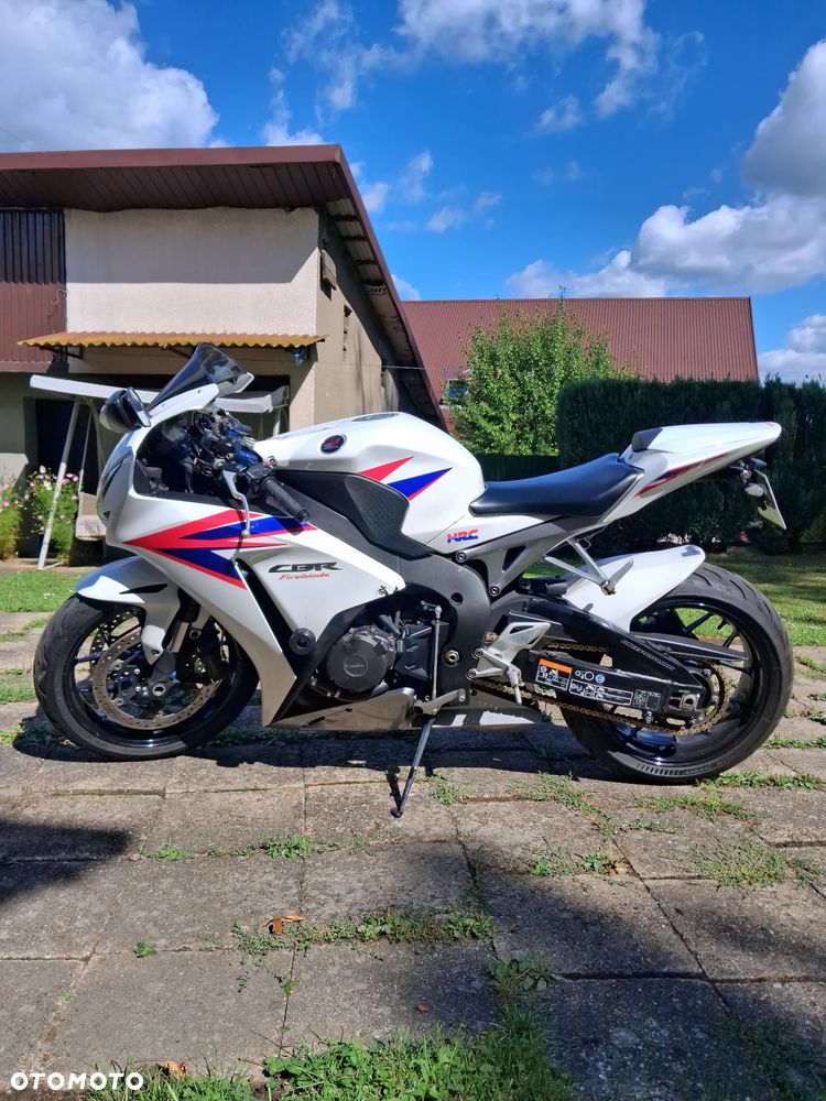 Honda CBR - 3