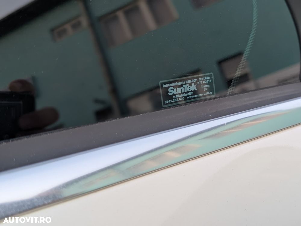 Mercedes-Benz C - 19