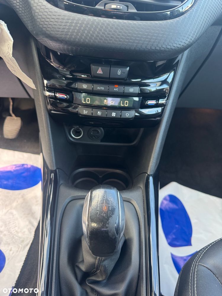 Peugeot 2008 - 26