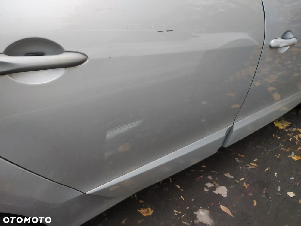 Renault Scenic 1.5 dCi Emotion - 7