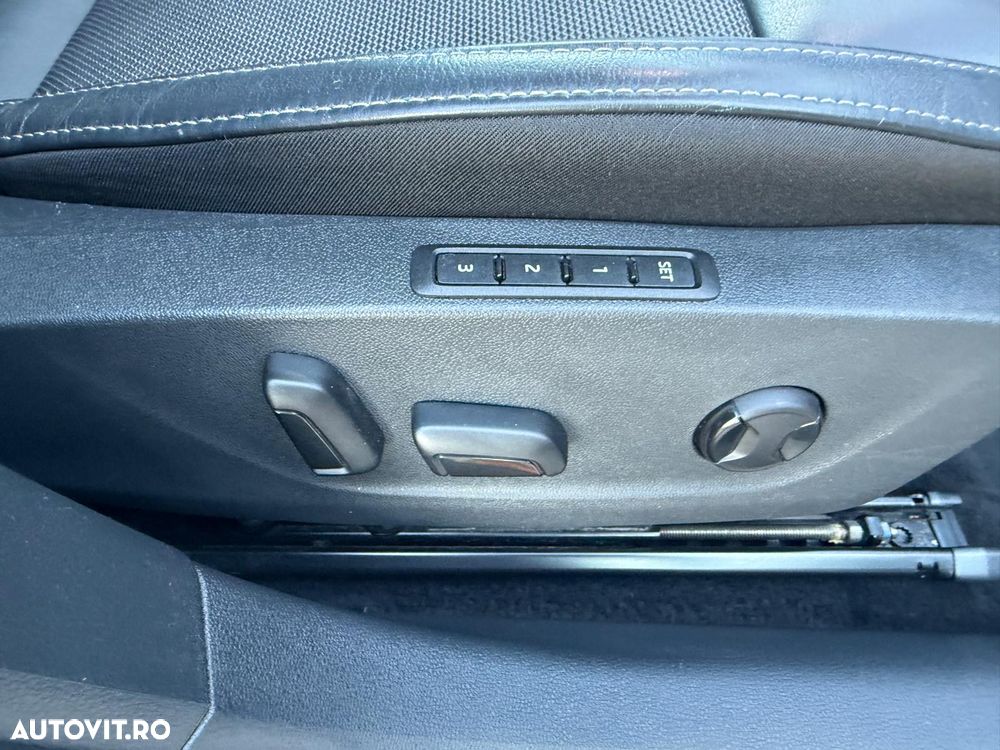 Skoda Octavia 2.0 TDI DSG Premium Edition - 15