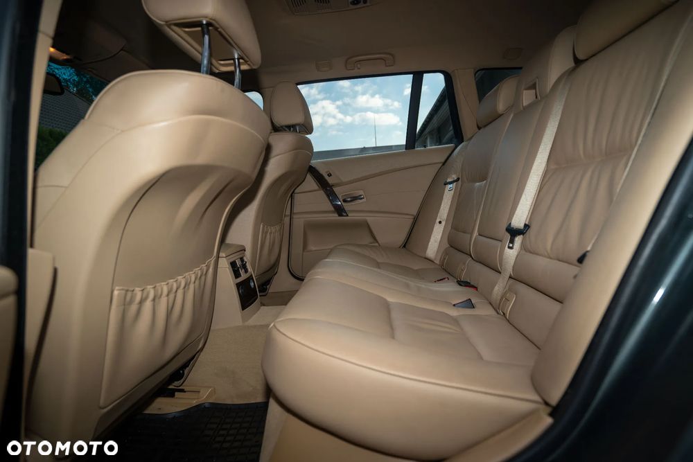 BMW Seria 5 535d Touring - 10