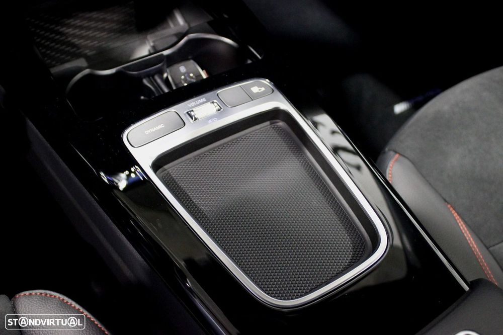 Mercedes-Benz A 180 d AMG Line Aut. - 35