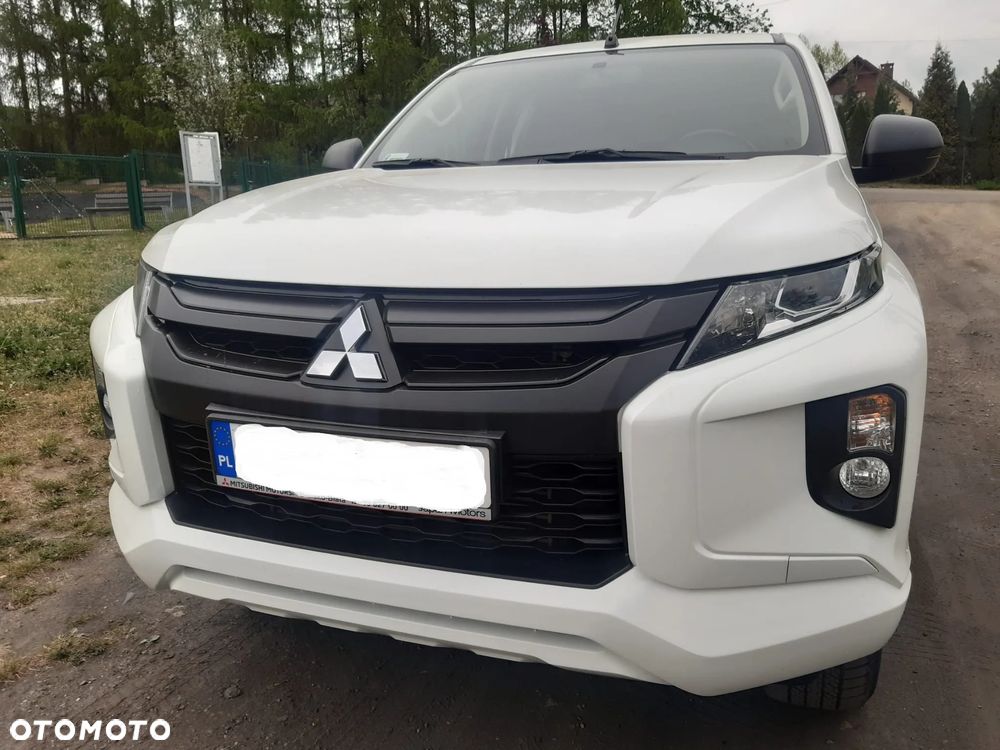 Mitsubishi L200 Pick Up 4x4 S&S Double Cab Basis - 9