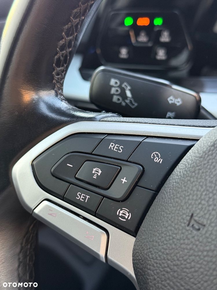 Volkswagen Golf Variant 2.0 TDI Life - 22