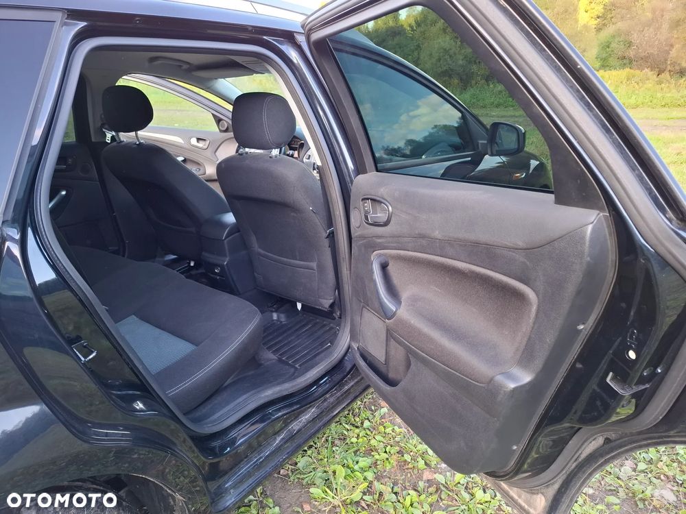 Ford Mondeo 2.0 Ambiente - 20