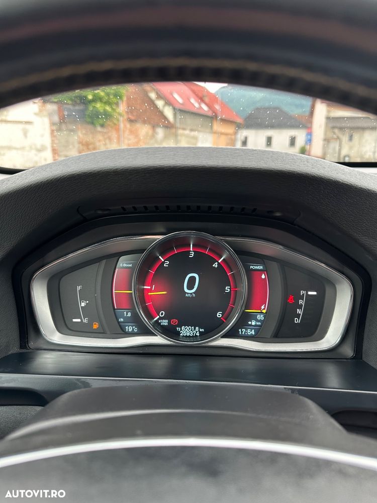 Volvo V60 - 10