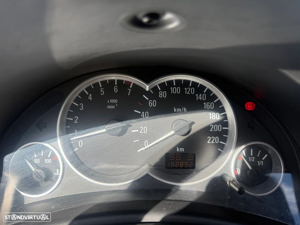 Opel Corsa 1.2 16V N-Joy - 15