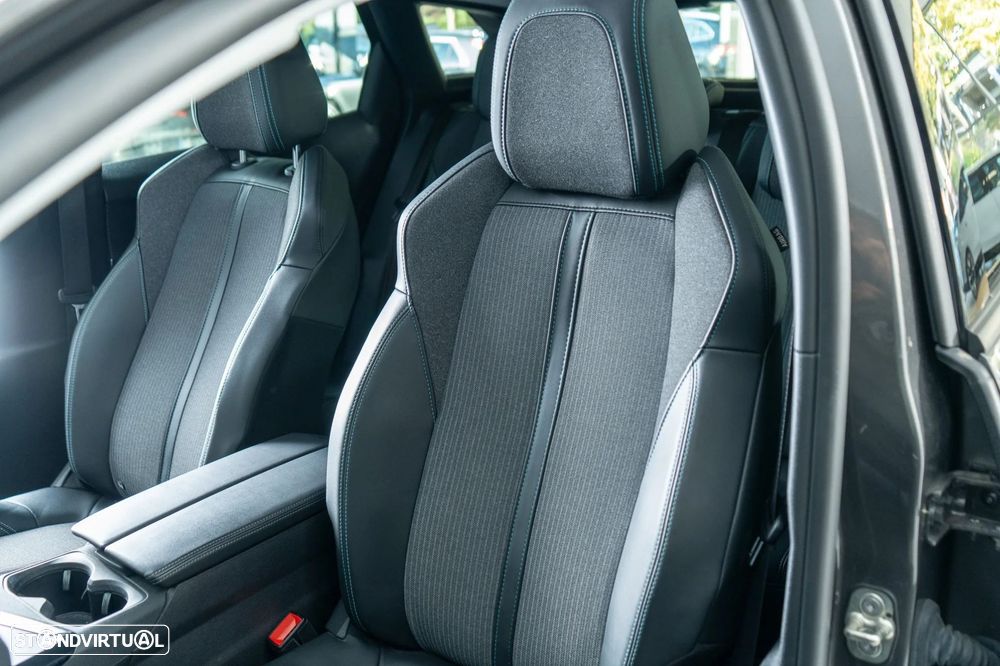 Peugeot 3008 1.6 Hybrid Allure Pack e-EAT8 - 6
