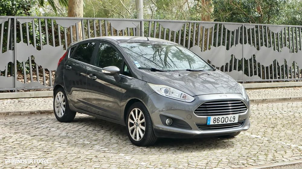 Ford Fiesta 1.0 T EcoBoost Titanium PowerShift - 1