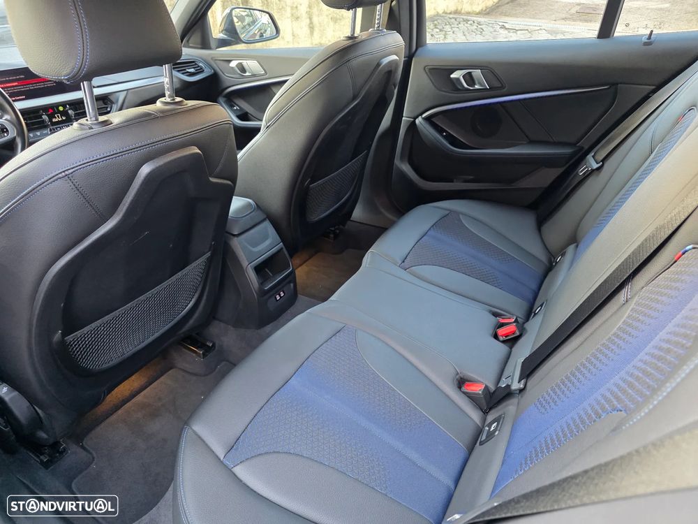 BMW 118 i Pack Desportivo M Auto - 20