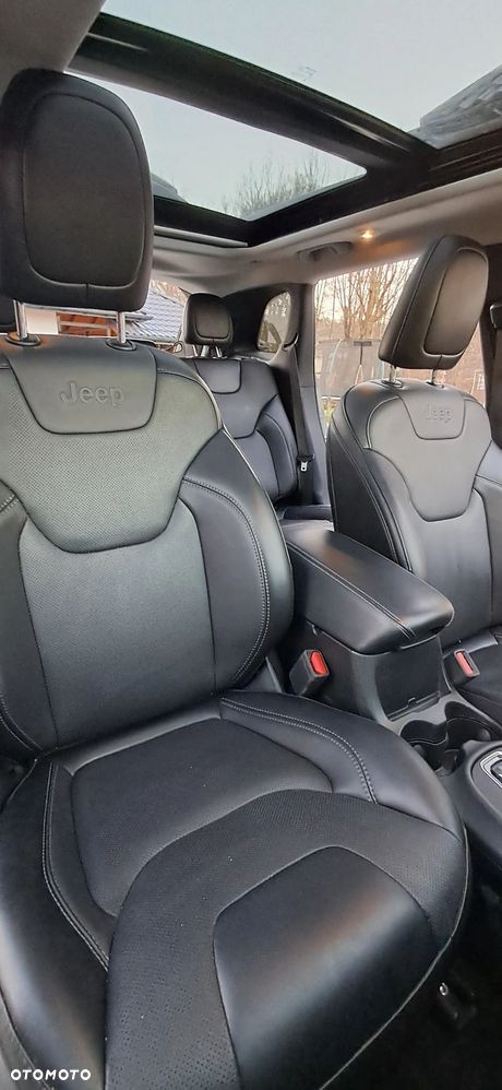 Jeep Cherokee - 8