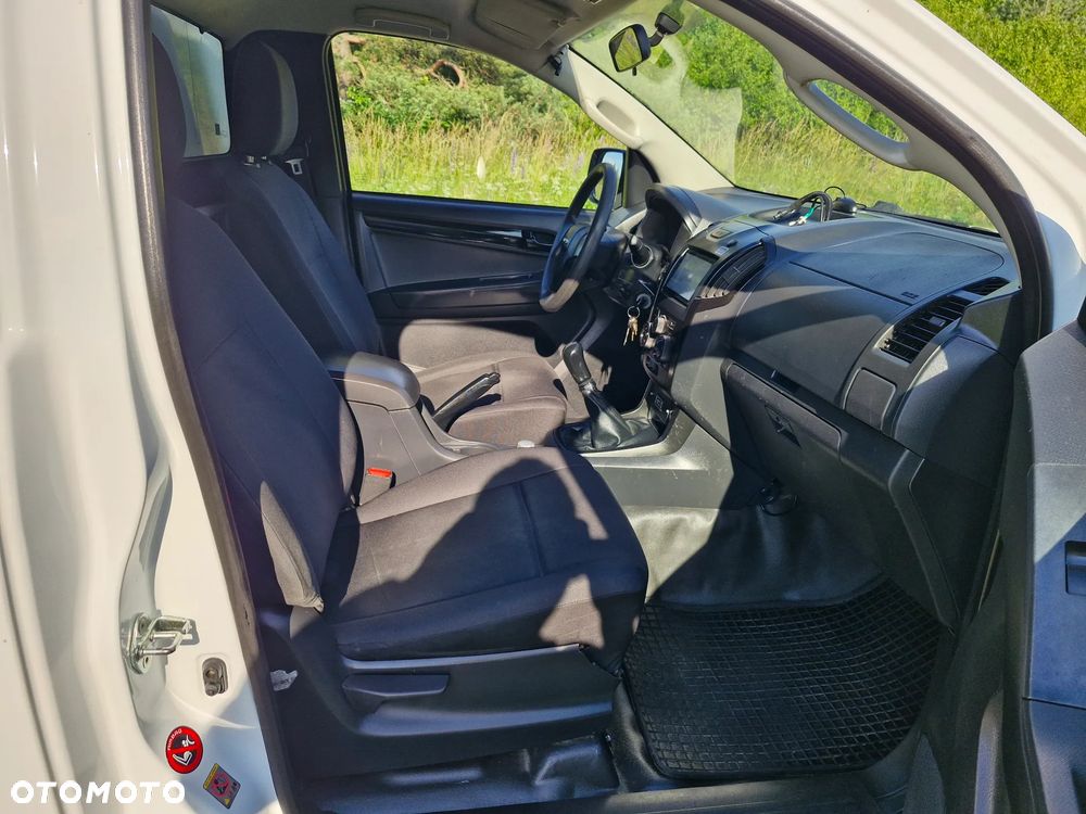 Isuzu D-Max - 15