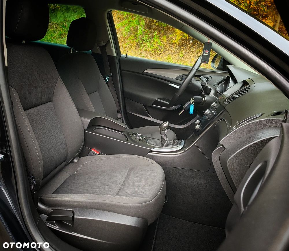 Opel Insignia - 10