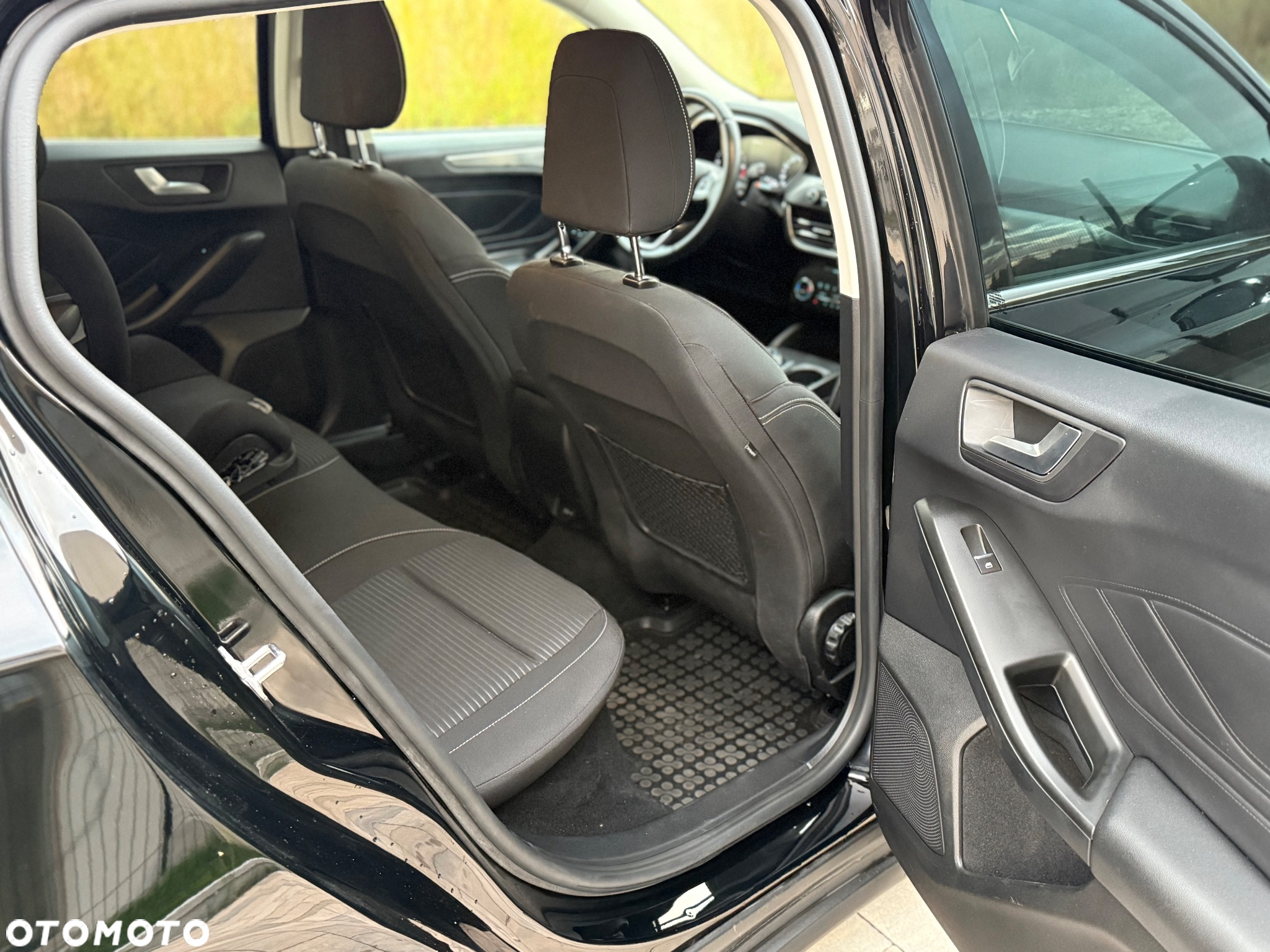 Ford Focus 2.0 EcoBlue Titanium - 13