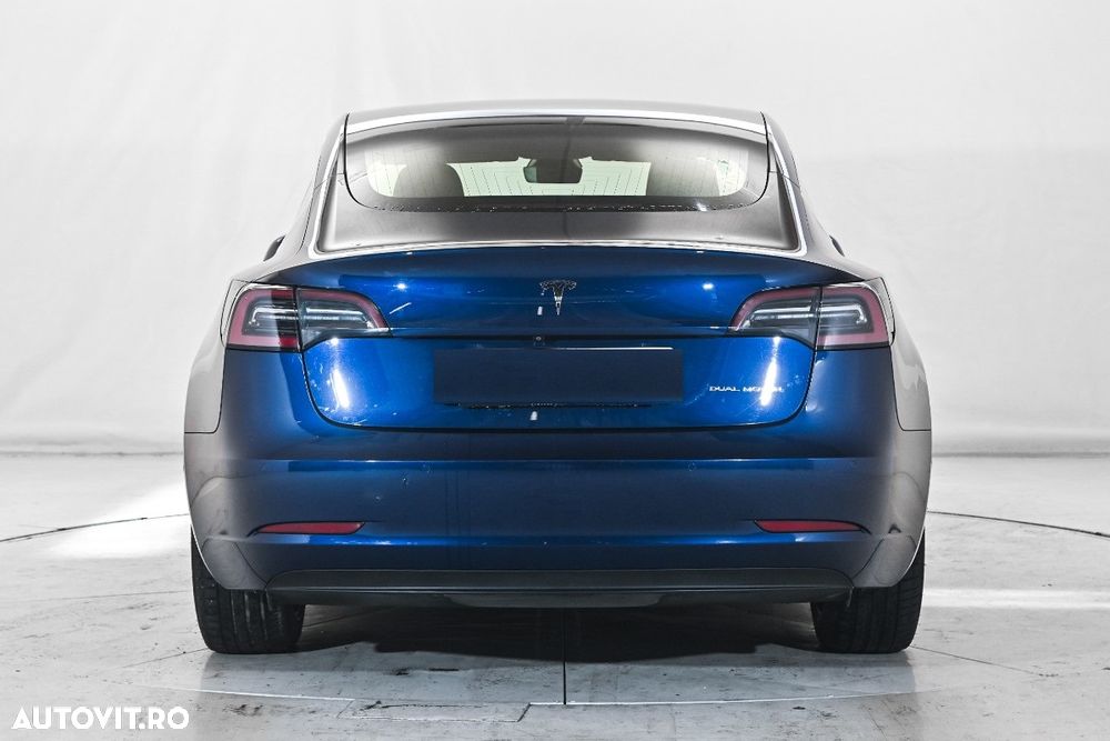 Tesla Model 3 Langstreckenbatterie Allradantrieb Dual Motor - 8