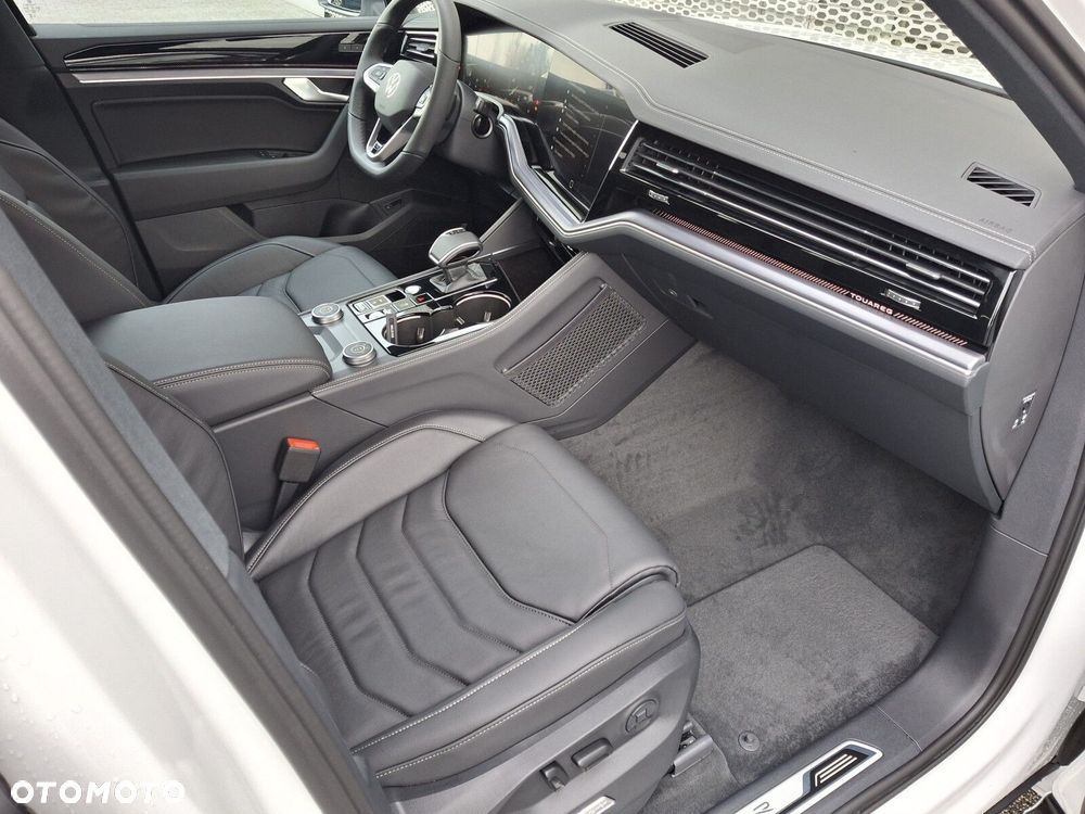 Volkswagen Touareg 3.0 V6 TDI 4Motion R-Line - 20