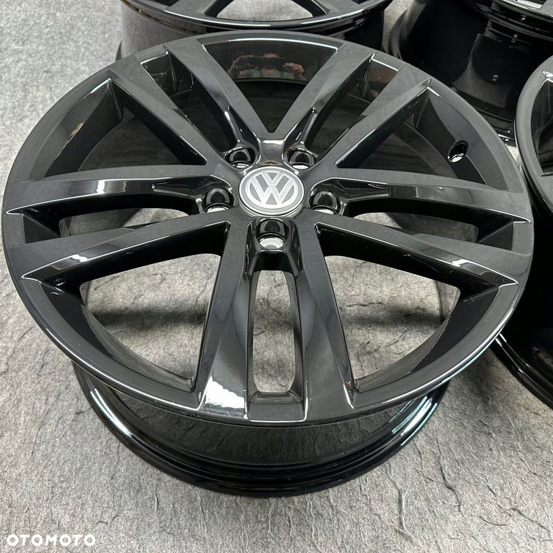 KOMPLET FELG VW PASSAT B7 B8 CC 561 561601025P SALVADOR 19” 19 - 7