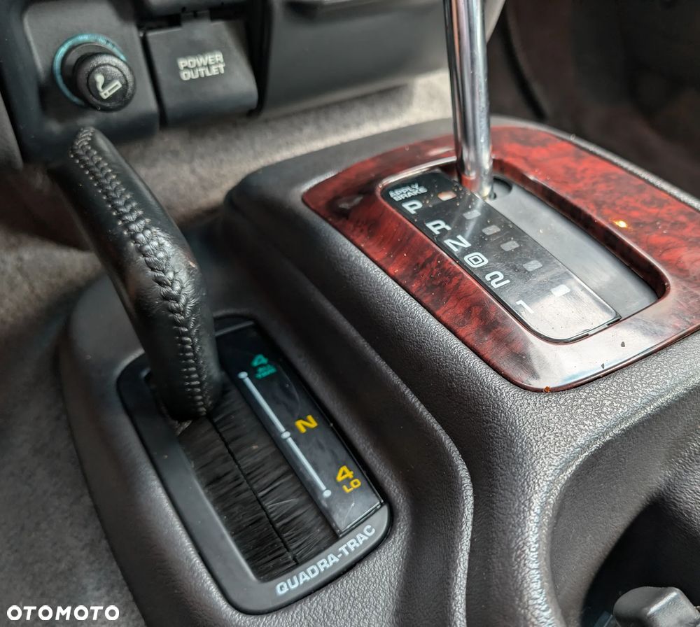 Jeep Grand Cherokee - 40