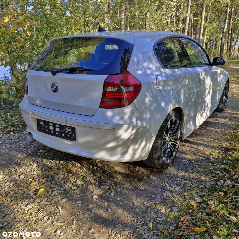 BMW Seria 1 120d DPF Edition Sport - 4