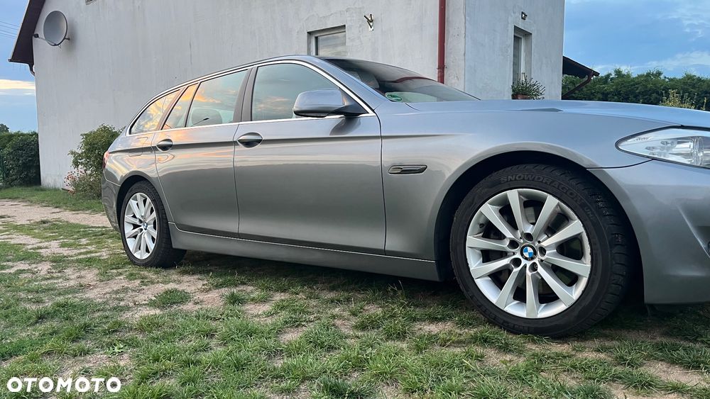 BMW Seria 5 525d - 5